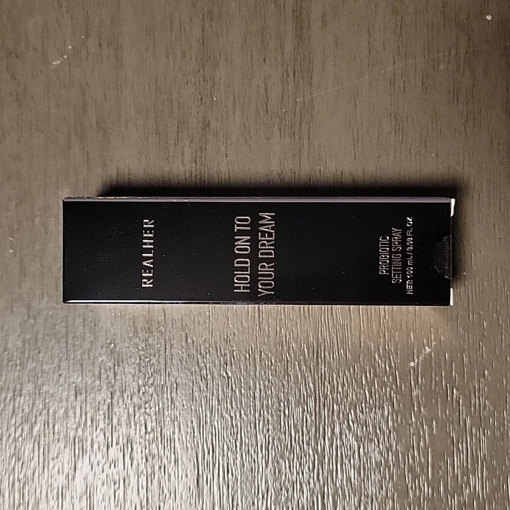 RealHer "Hold Onto Your Dream" Setting Spray